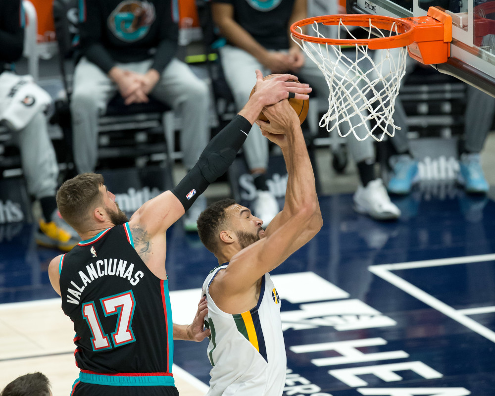 LOL英雄联盟直播-奇才轻取西班牙男篮，费沃斯关键制胜