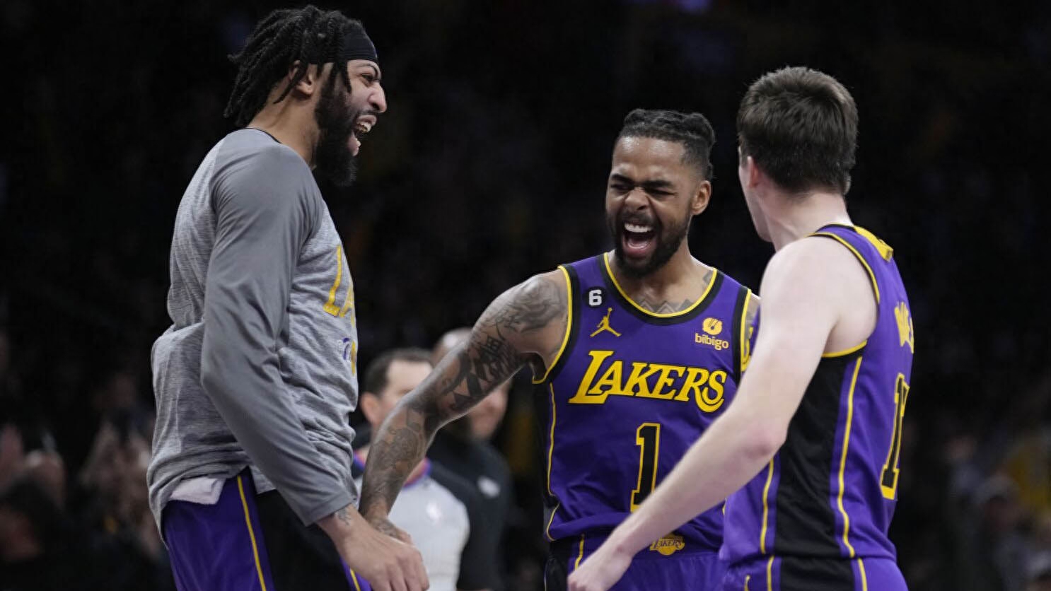 LOL英雄联盟直播-国王绝地反击掘金，浓眉完成帽子戏法