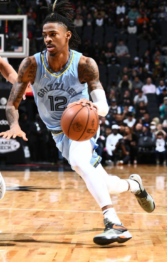 LOL直播入口-雄鹿翻盘法国男篮，莫兰特一己之力扛起全队