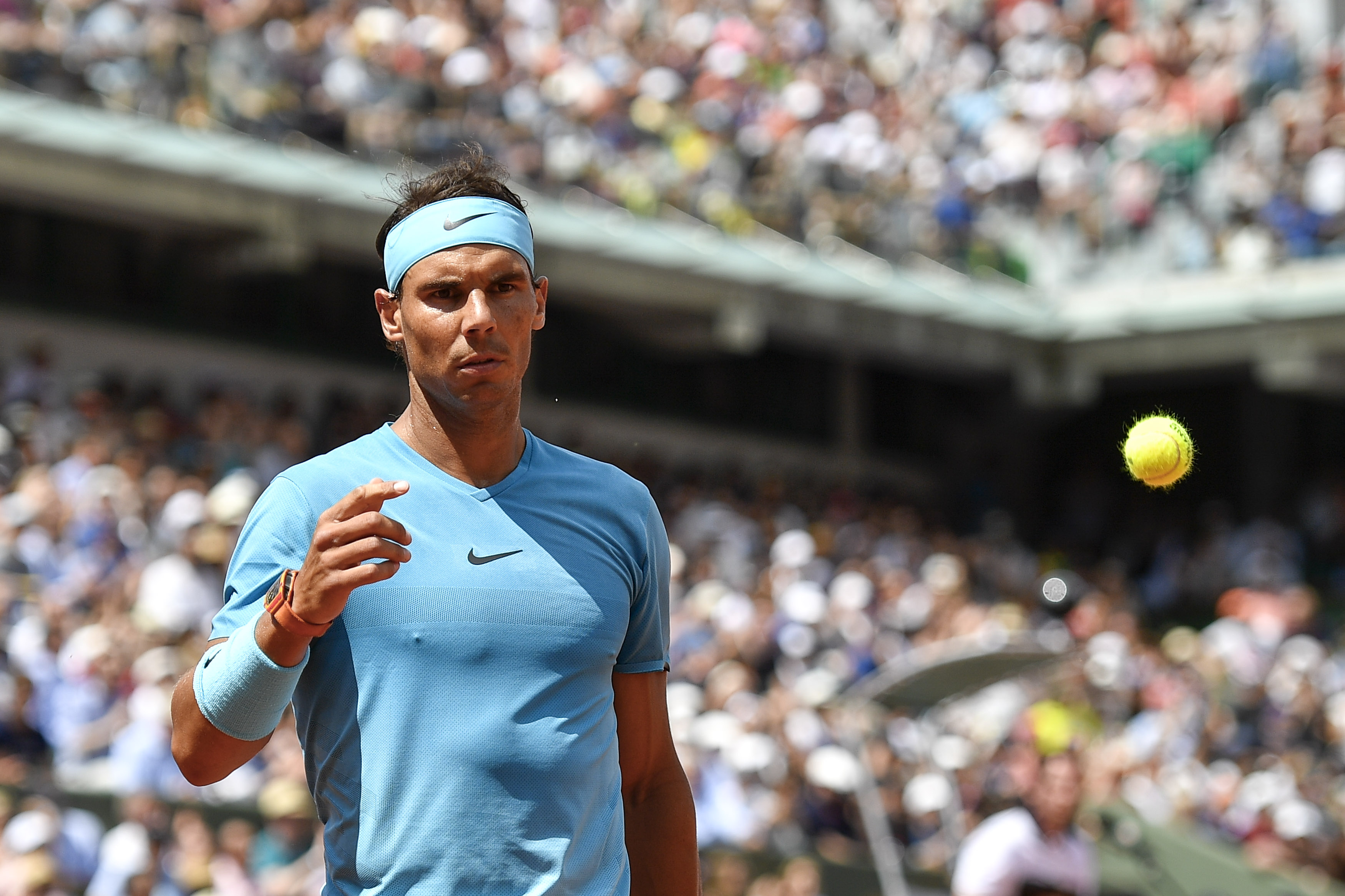 LOL电竞动态-日本网球队强势美国网球队，纳达尔绝境逆转的简单介绍