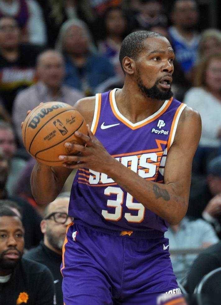 LPL赛事观看-瓦连西亚平局：补强进攻效率为重点