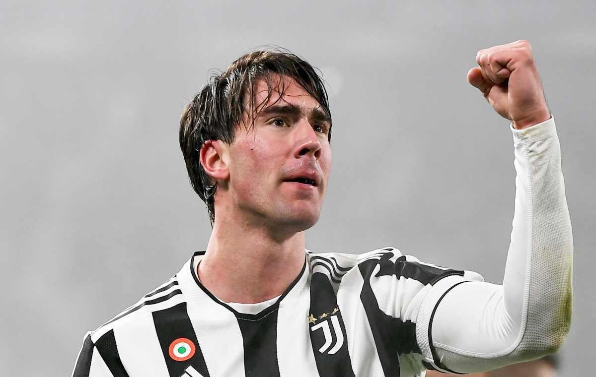 包含尤文图斯主帅戴帽庆生日，球队保持不败的词条