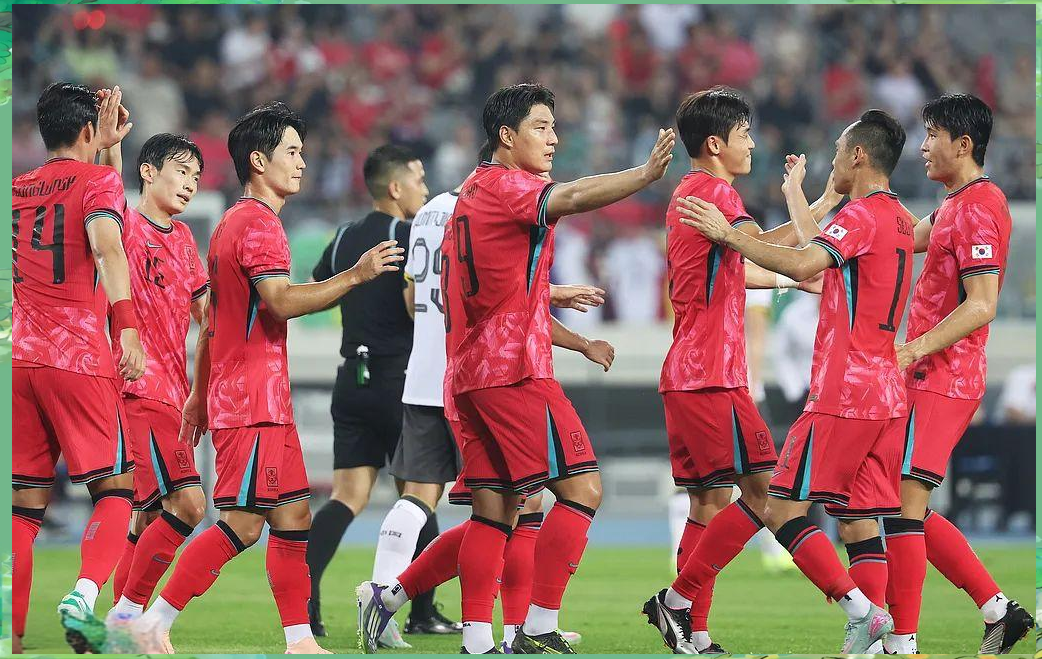 lol竞猜-包含东亚球队在激烈比拼中占据优势的词条