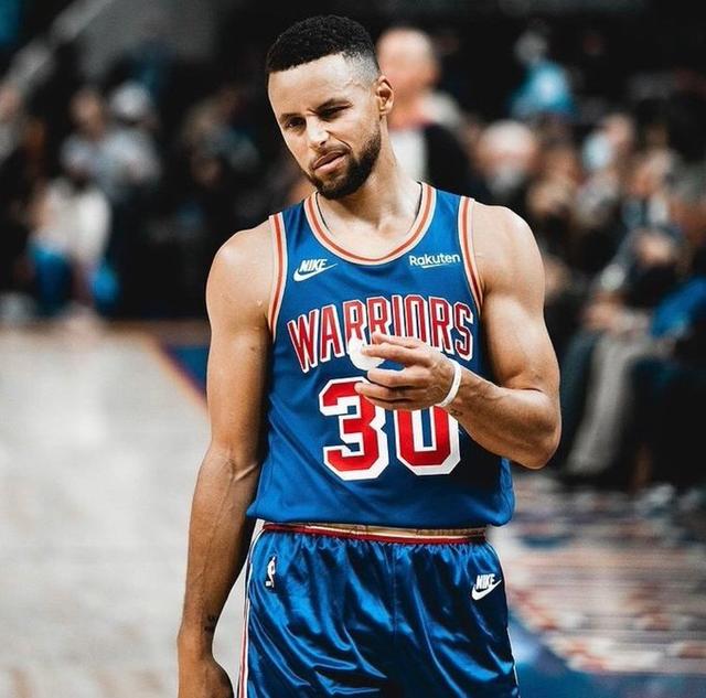 尤文图斯全取三分,雄心勃勃等待下一场比赛的简单介绍 尤文图斯全取三分,雄心勃勃等待下一场比赛的简单介绍