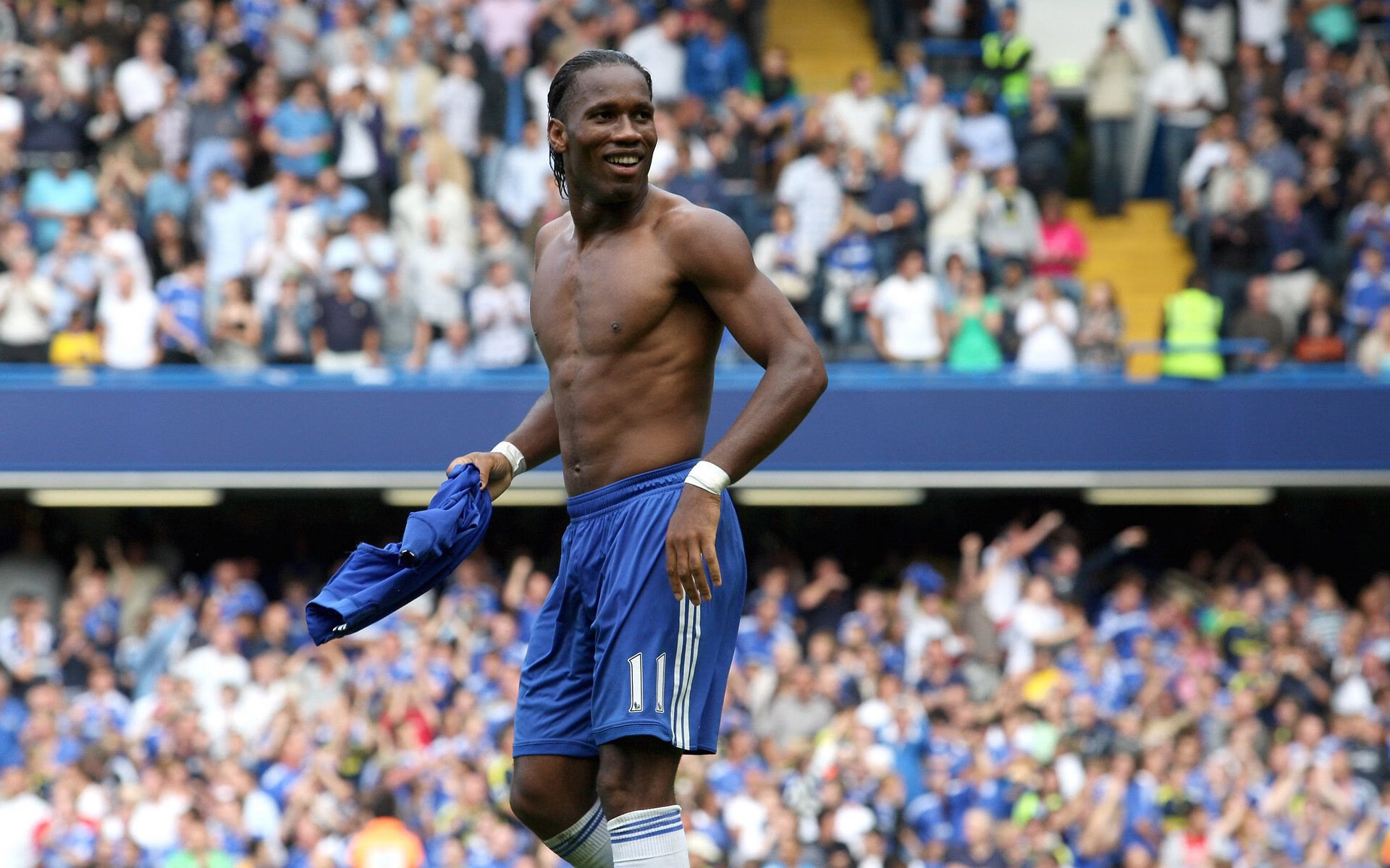 欧冠淘汰赛之夜，霍勒迪，那个让对手完全无解的谜题