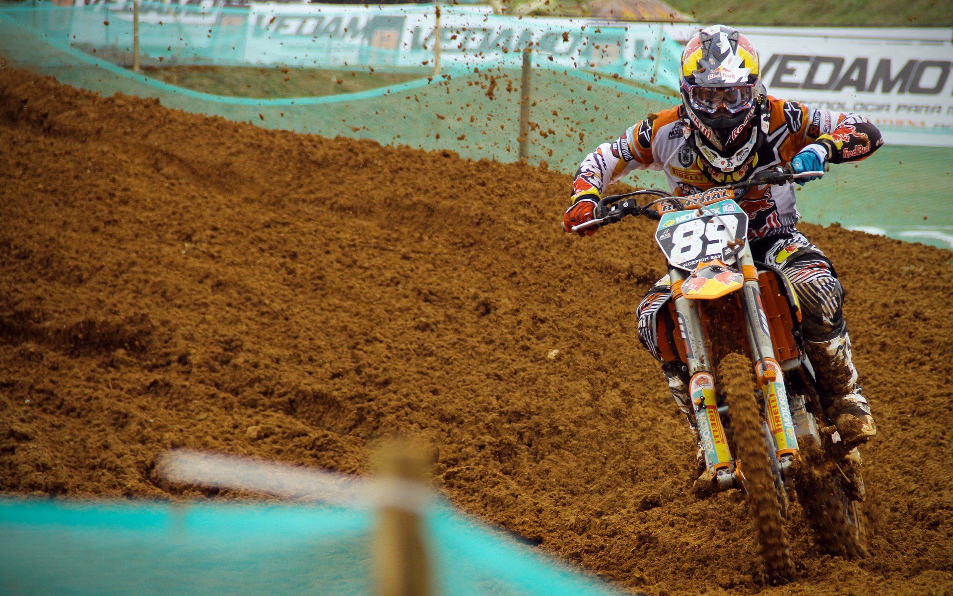 塞内加尔鏖战曼城，托尼点燃赛场，非洲足球的荣耀与挑战